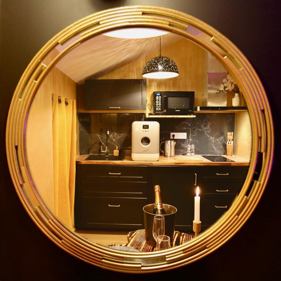 Love Room Gold - Les Delices Rooms Ανζέρ Εξωτερικό φωτογραφία